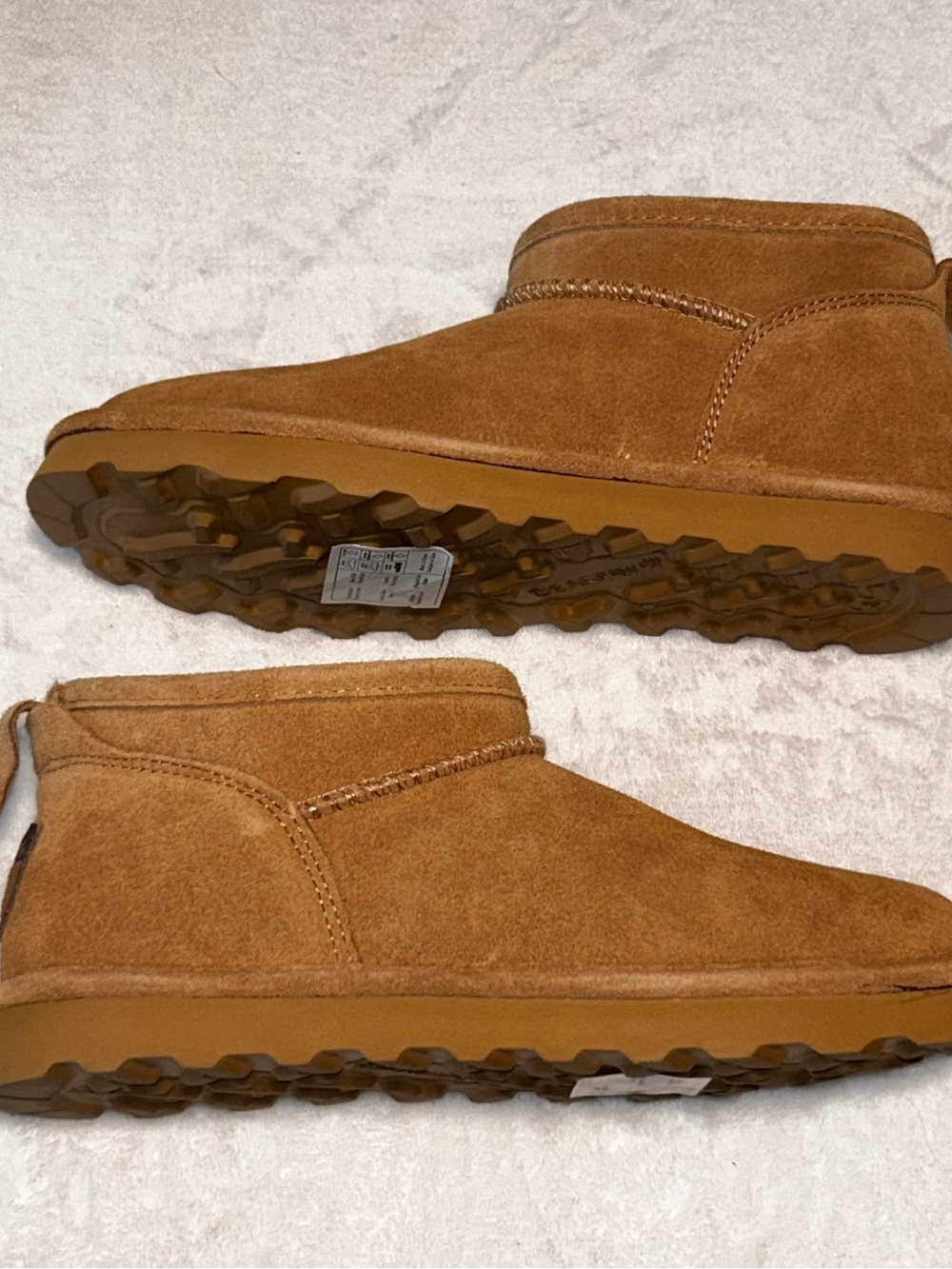 BearPaw Men's Chukka Boots in Chestnut Brown